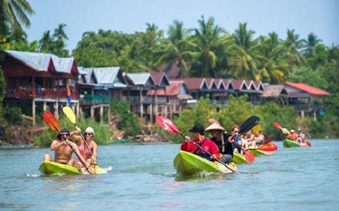 kayaking in Laos