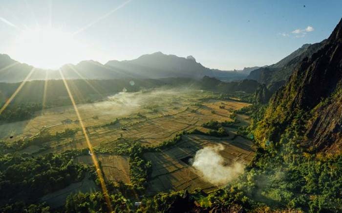 Trekking in Vang Vineg